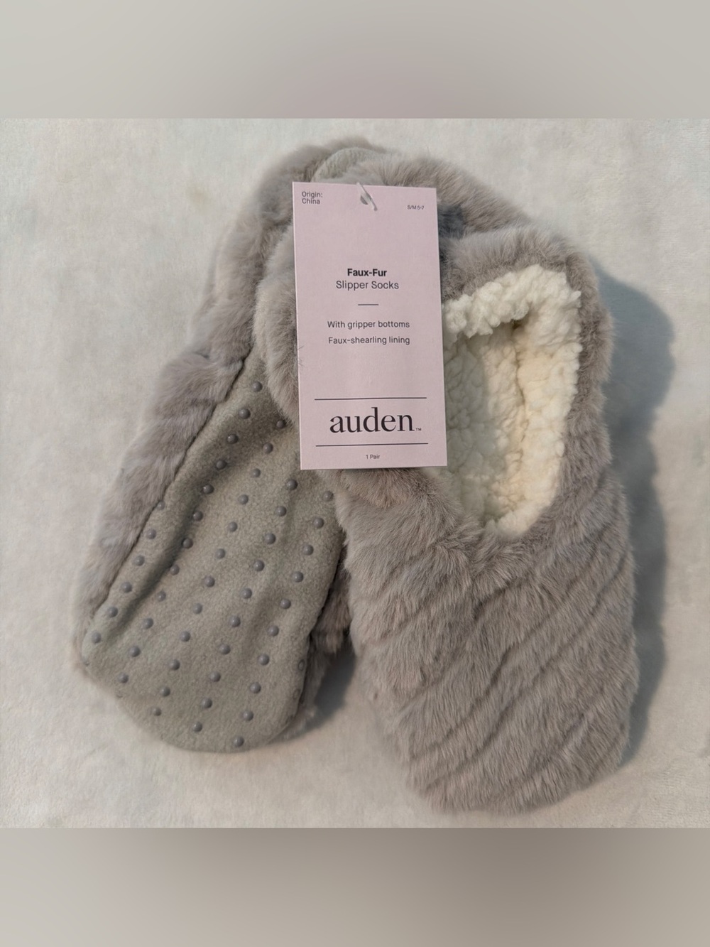 auden Faux-Fur Slipper Socks in Light Gray